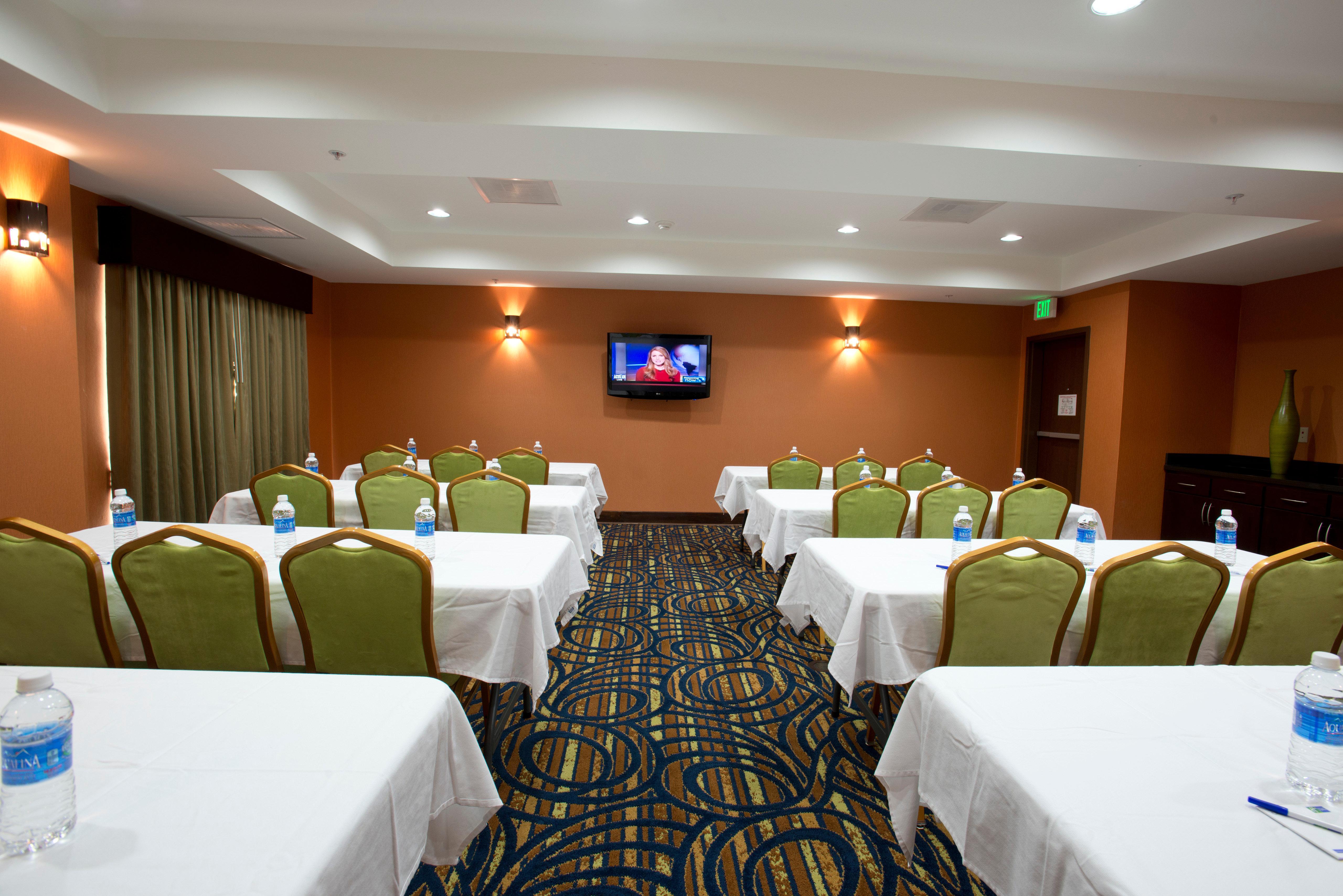 Holiday Inn Express & Suites Morrilton By Ihg Bagian luar foto